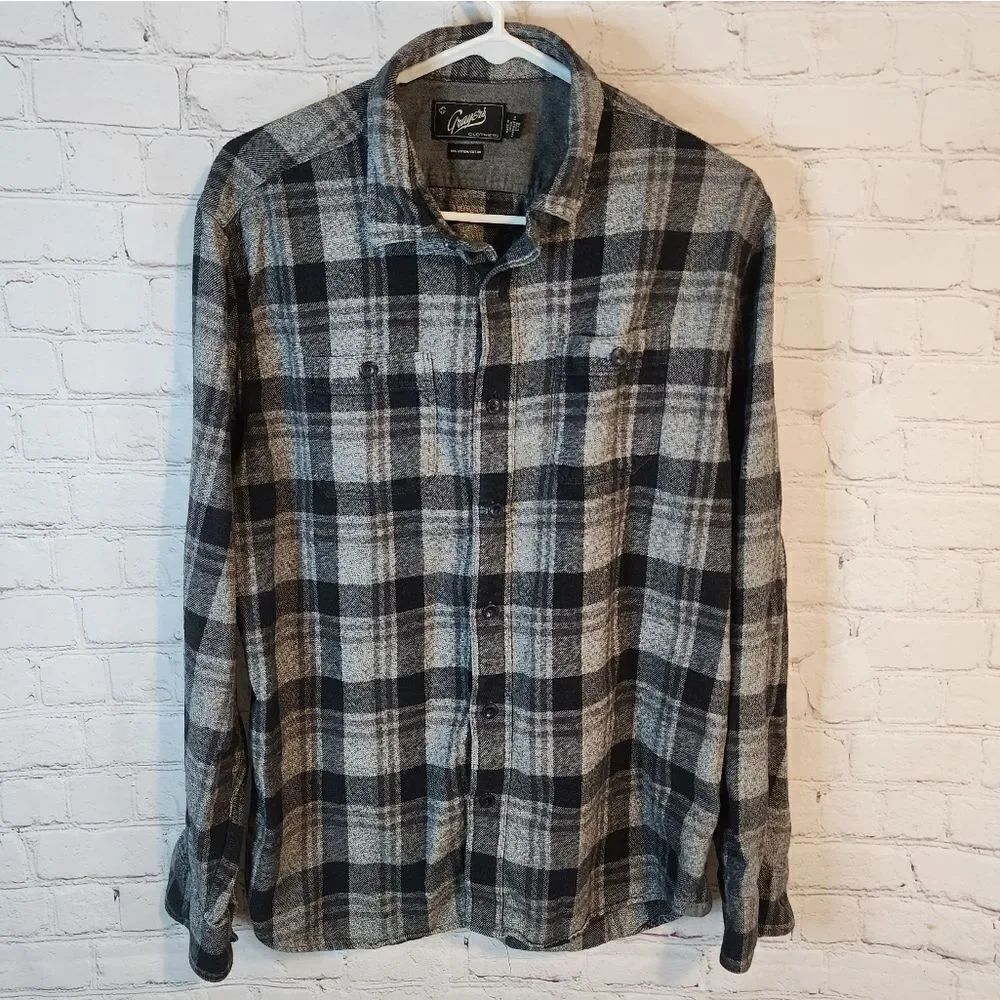 Men's Grayers longsleeve button-down shirt, size Large